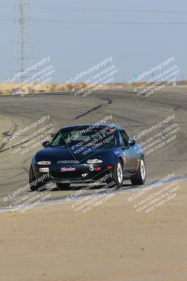 media/Oct-29-2022-CalClub SCCA (Sat) [[e05833b2e9]]/Race Group 3/Qualifying (Outside Grapevine)/